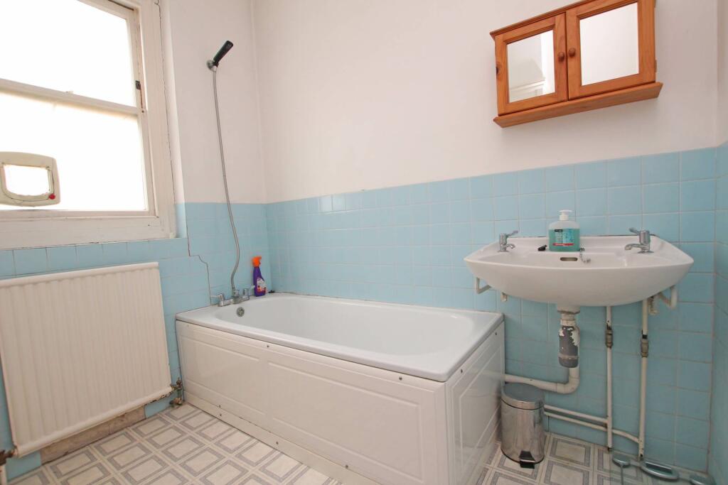 Additional property image - Grassington Road, Eastbourne, BN20 7BJ