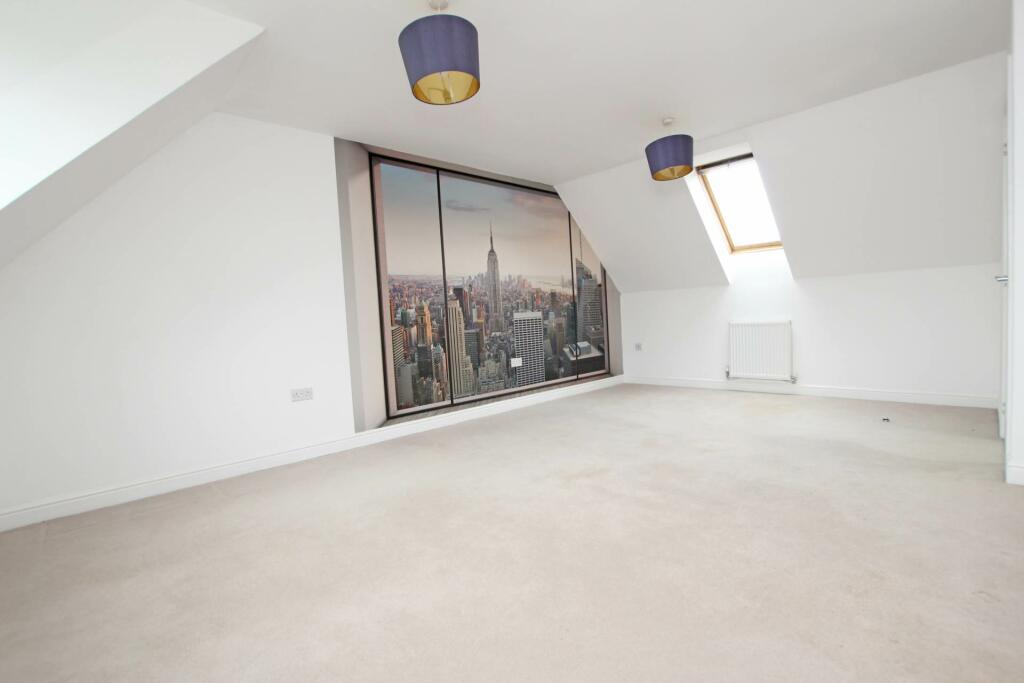Additional property image - Buckingham Gardens, Polegate, BN26 6FT