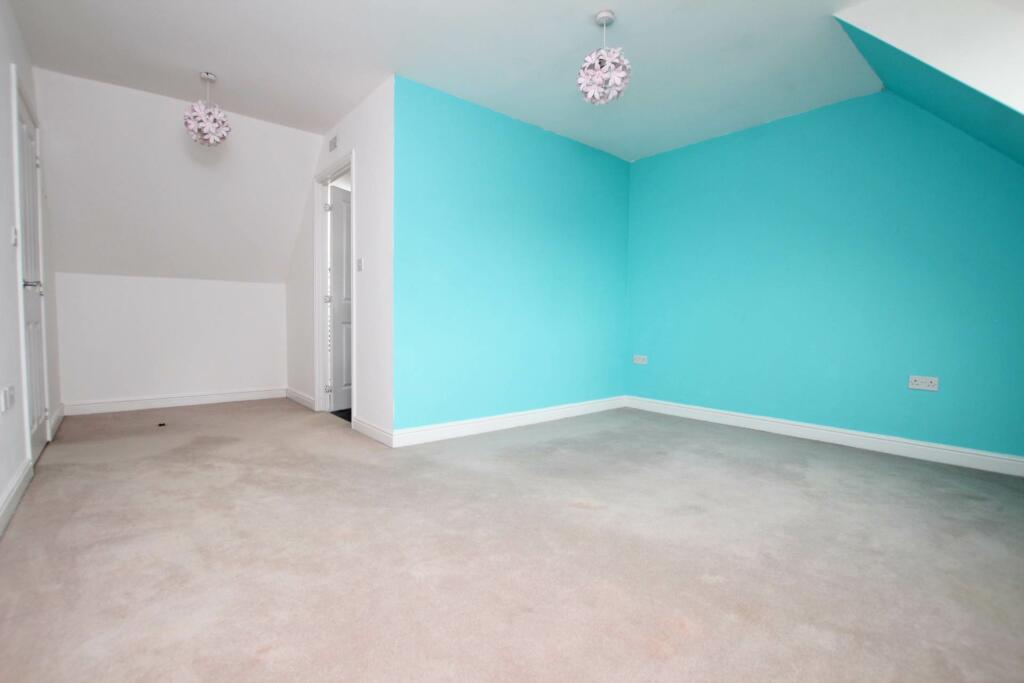 Additional property image - Buckingham Gardens, Polegate, BN26 6FT