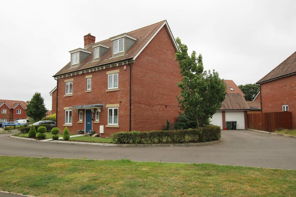 Additional property image - Buckingham Gardens, Polegate, BN26 6FT