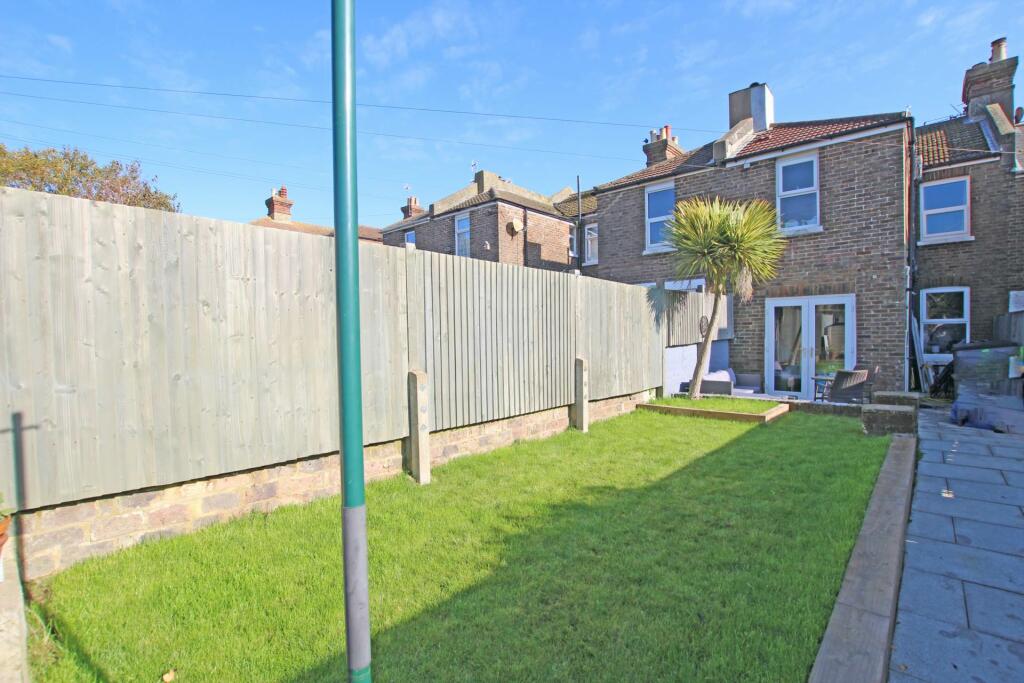 Additional property image - Green Street, Eastbourne, BN21 1QZ