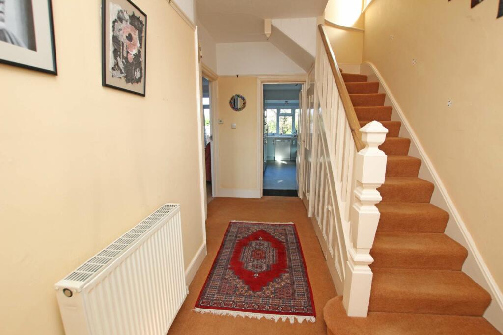 Additional property image - Royal Parade, Eastbourne, BN22 7JY