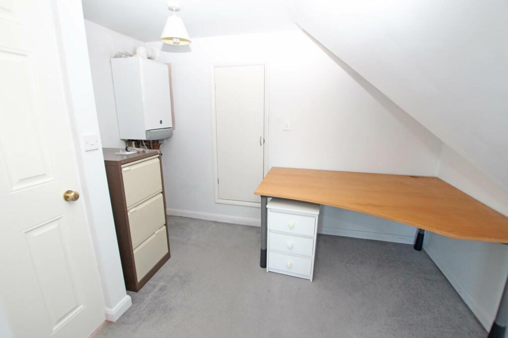 Additional property image - Royal Parade, Eastbourne, BN22 7JY