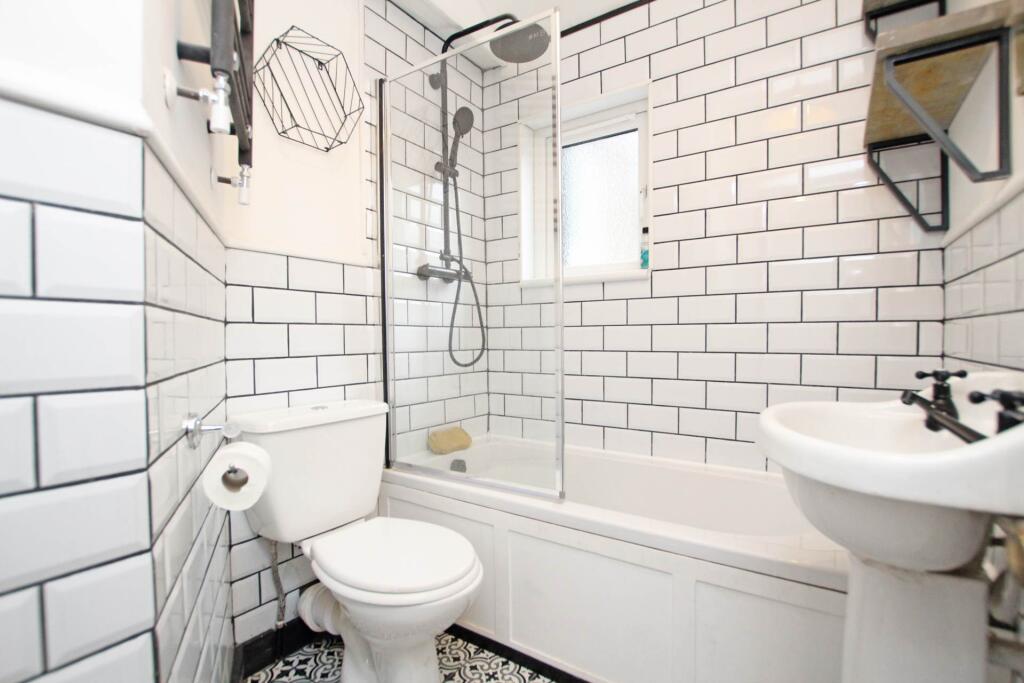 Additional property image - Neville Road, Eastbourne, BN22 8HR