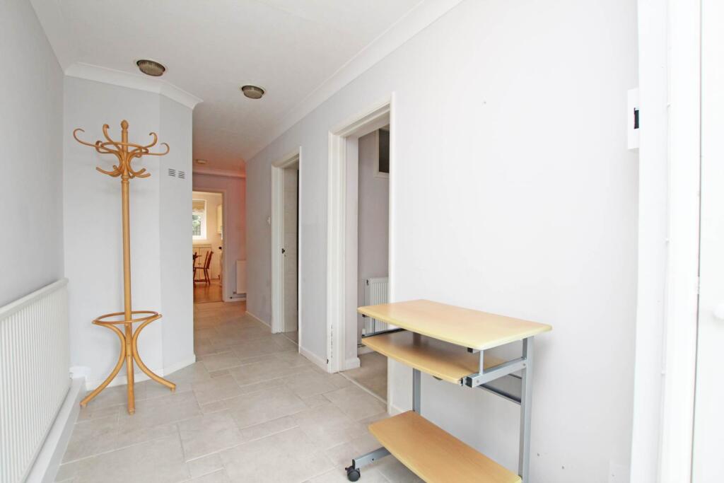 Additional property image - Grange Gardens, Eastbourne, BN20 7DA