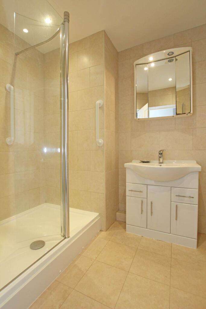 Additional property image - Grange Gardens, Eastbourne, BN20 7DA