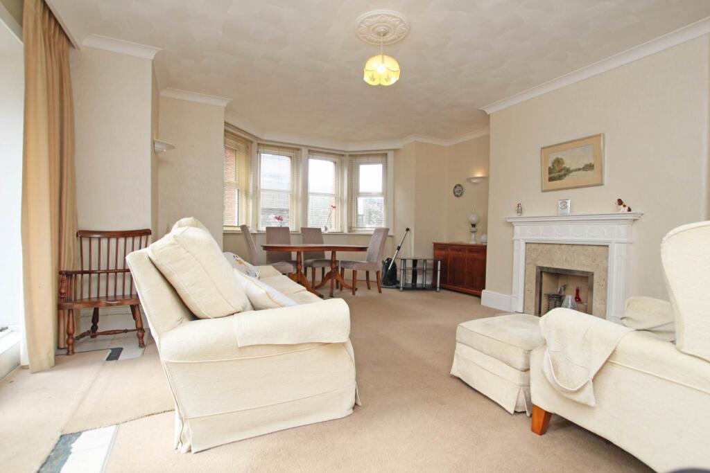 Additional property image - Grange Gardens, Eastbourne, BN20 7DA