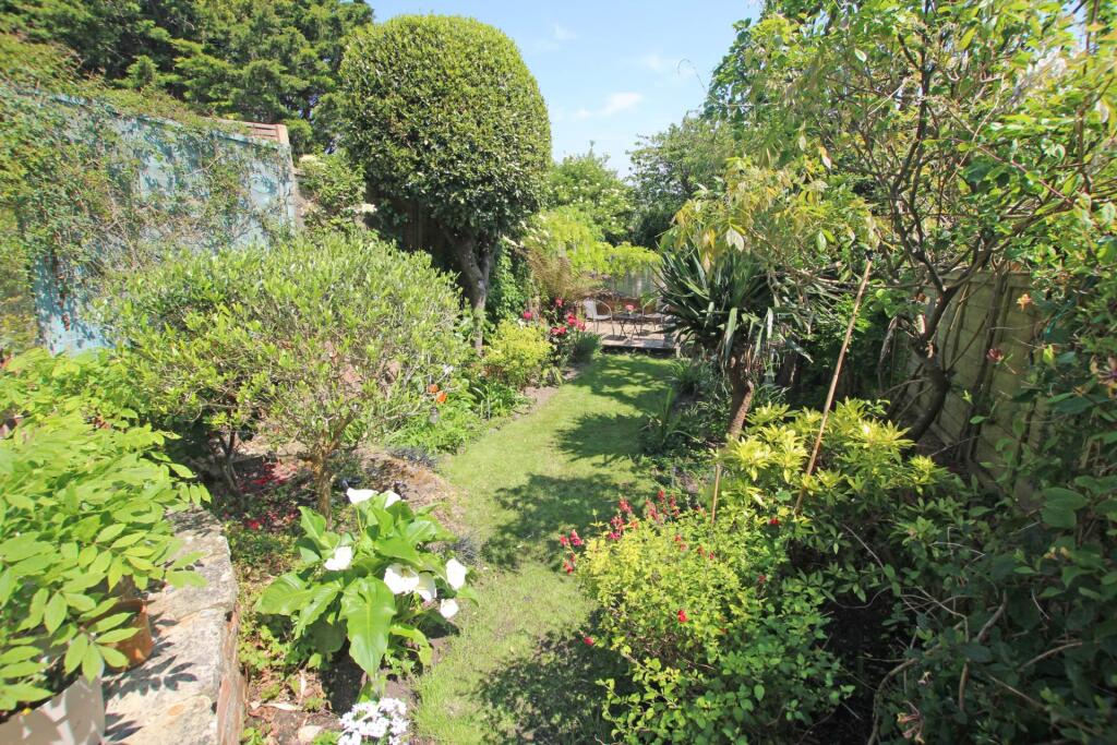 Additional property image - Hurst Road, Eastbourne, BN21 2PW