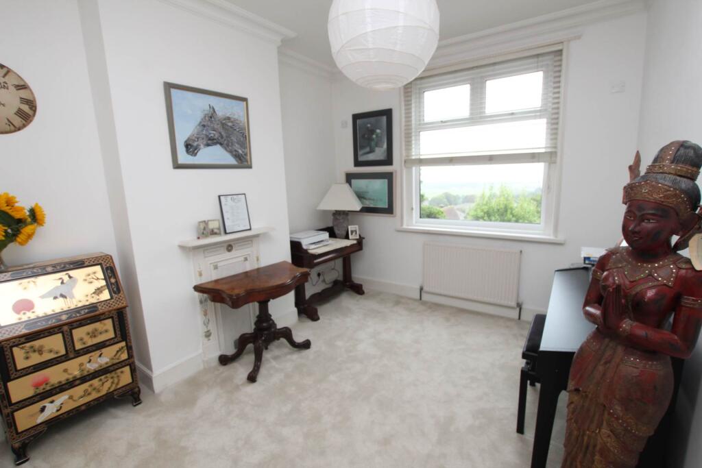 Additional property image - Hurst Road, Eastbourne, BN21 2PW