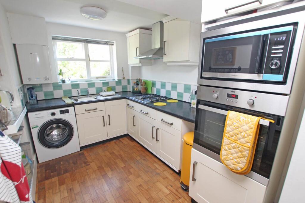Additional property image - Hurst Road, Eastbourne, BN21 2PW