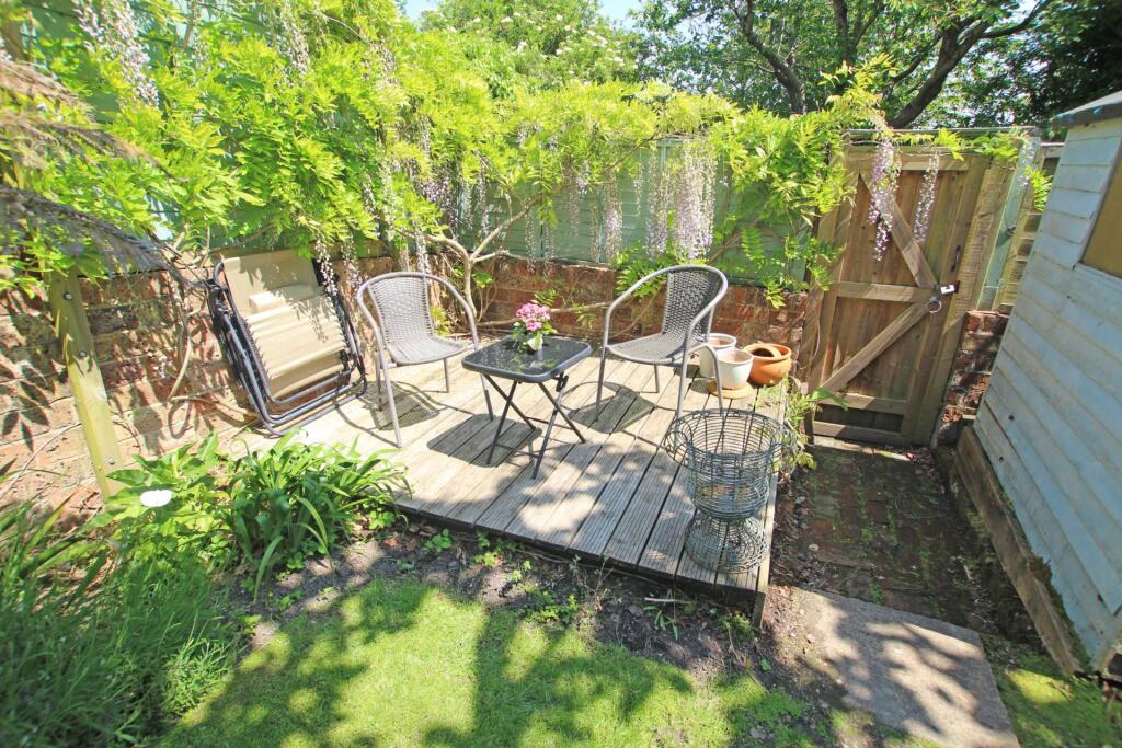 Additional property image - Hurst Road, Eastbourne, BN21 2PW