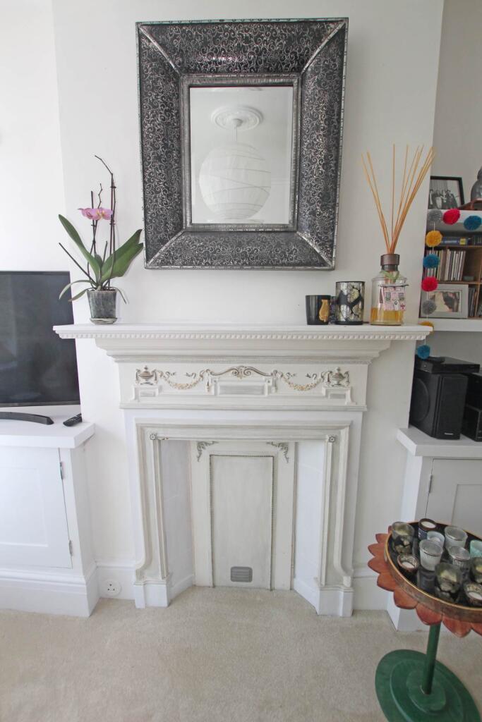 Additional property image - Hurst Road, Eastbourne, BN21 2PW
