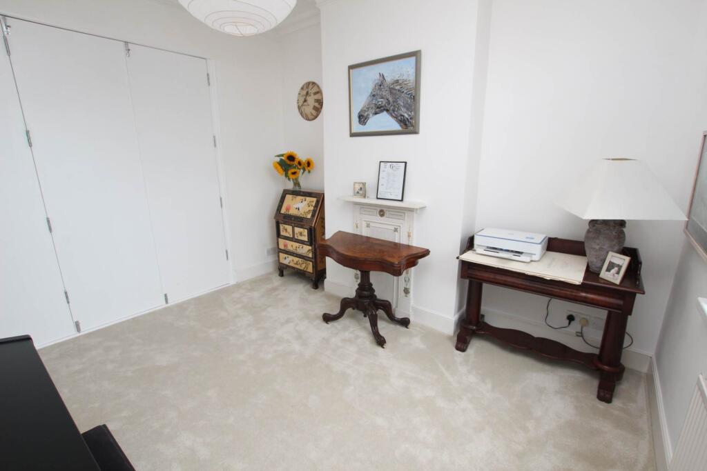 Additional property image - Hurst Road, Eastbourne, BN21 2PW