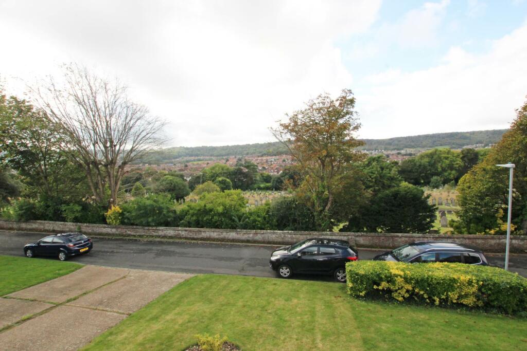 Additional property image - Long Acre Close, Eastbourne, BN21 1UF