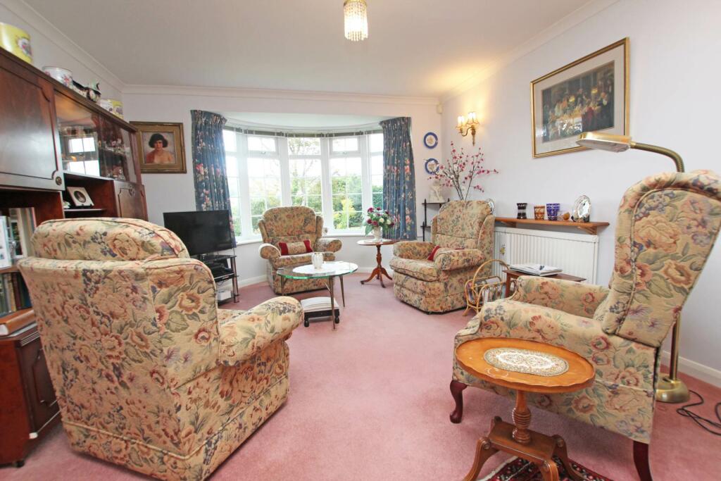 Additional property image - Long Acre Close, Eastbourne, BN21 1UF
