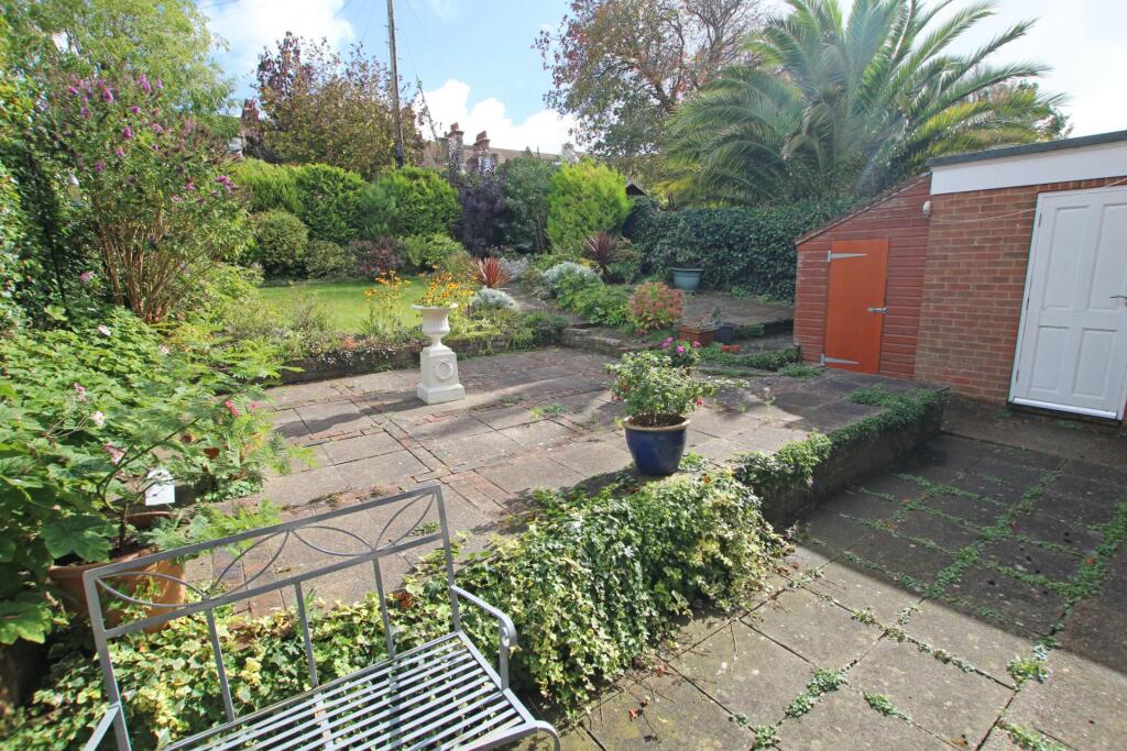 Additional property image - Long Acre Close, Eastbourne, BN21 1UF