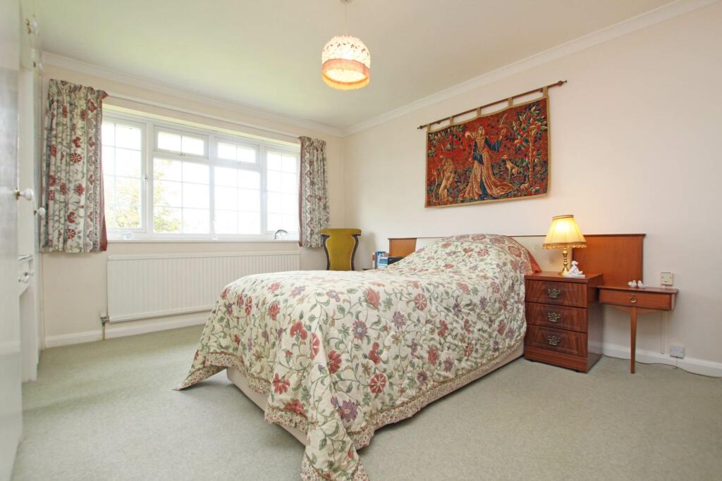 Additional property image - Long Acre Close, Eastbourne, BN21 1UF