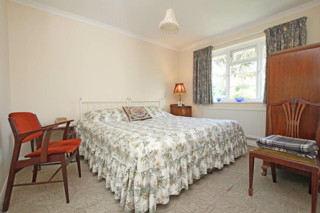 Additional property image - Long Acre Close, Eastbourne, BN21 1UF