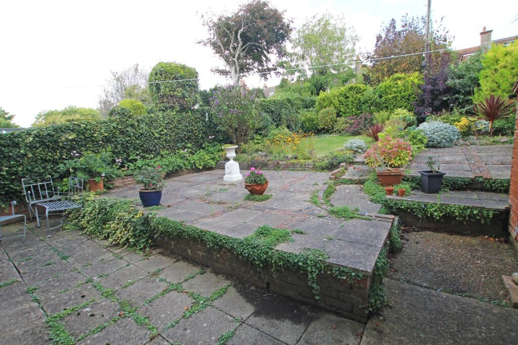 Additional property image - Long Acre Close, Eastbourne, BN21 1UF