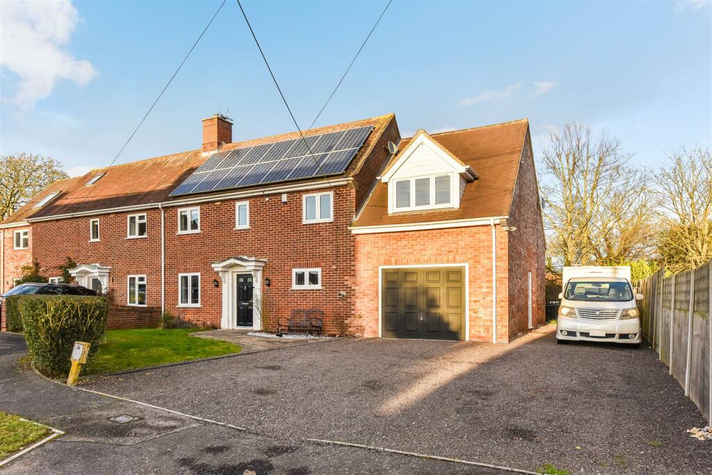 4 bedroom semidetached house for sale in Etwall, Quarley, Andover, SP11