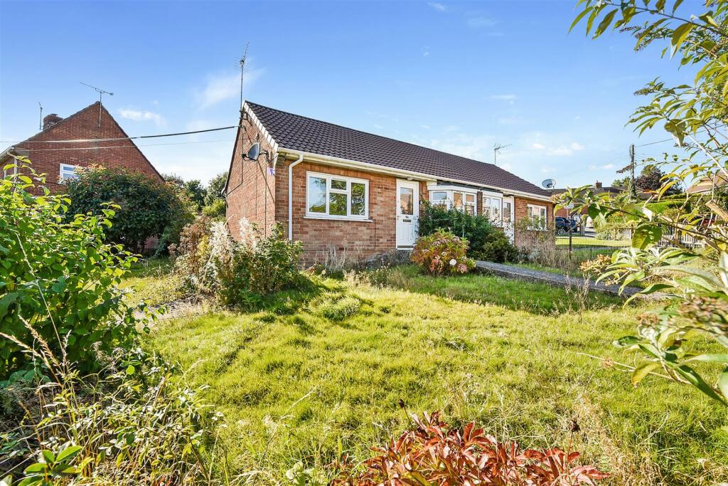 Main image of property: Greensey, Ragged Appleshaw, Andover