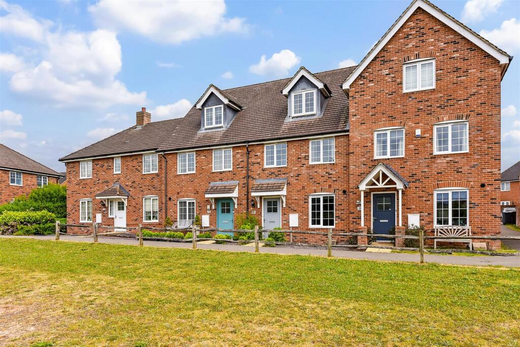 Main image of property: Fleece Close, Andover
