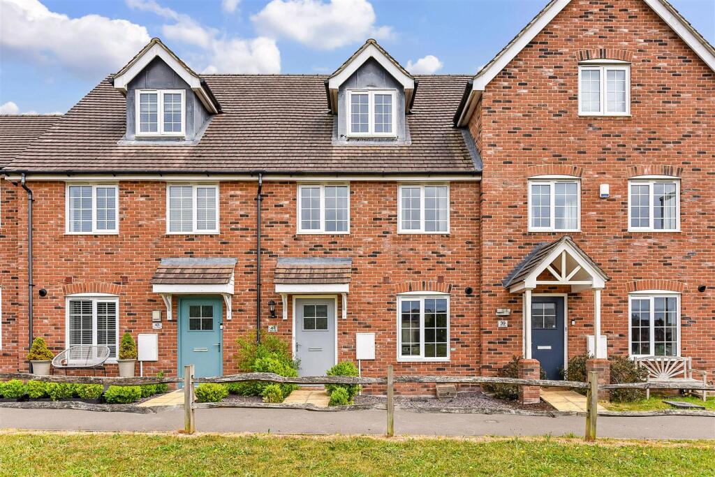 Main image of property: Fleece Close, Andover