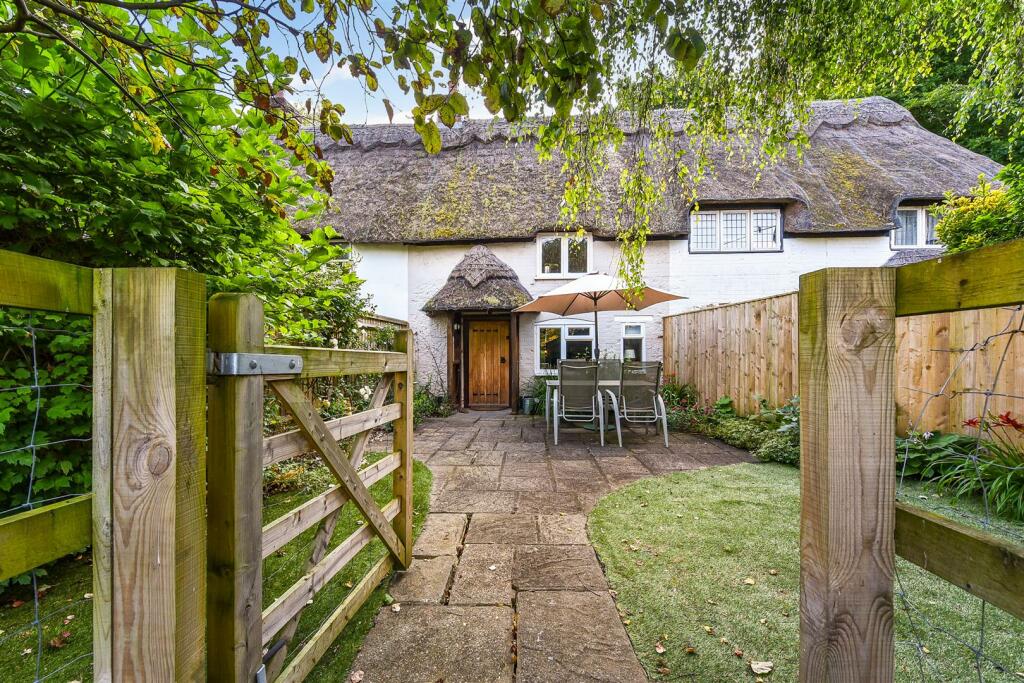 2 bedroom cottage for sale in Rose Lane, Fyfield, Andover, SP11