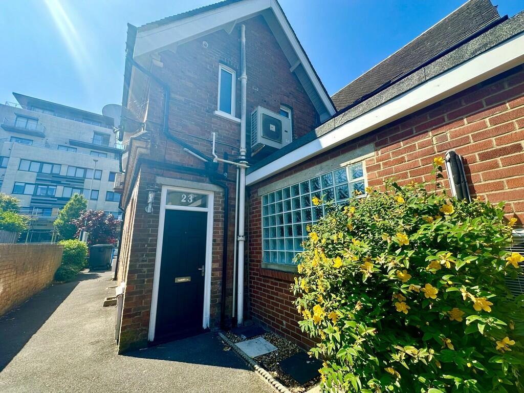 1 bedroom apartment for rent in Parkstone Road, Poole, BH15