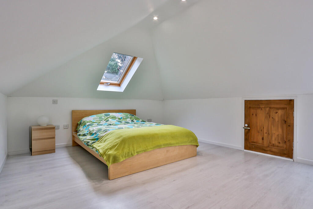 Additional property image - Pine Vale Crescent