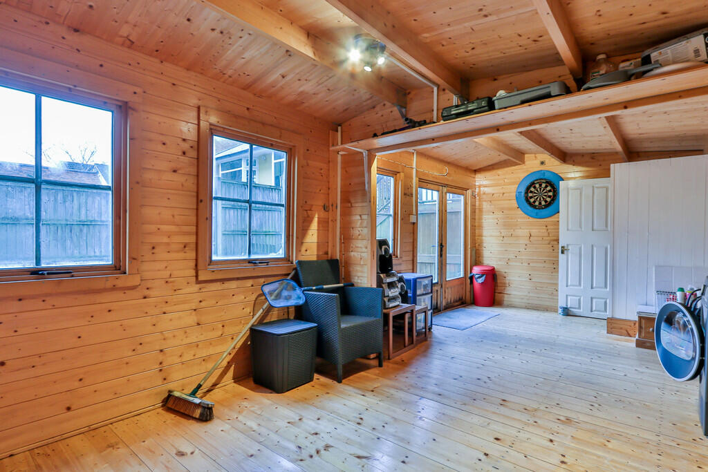 Additional property image - Pine Vale Crescent