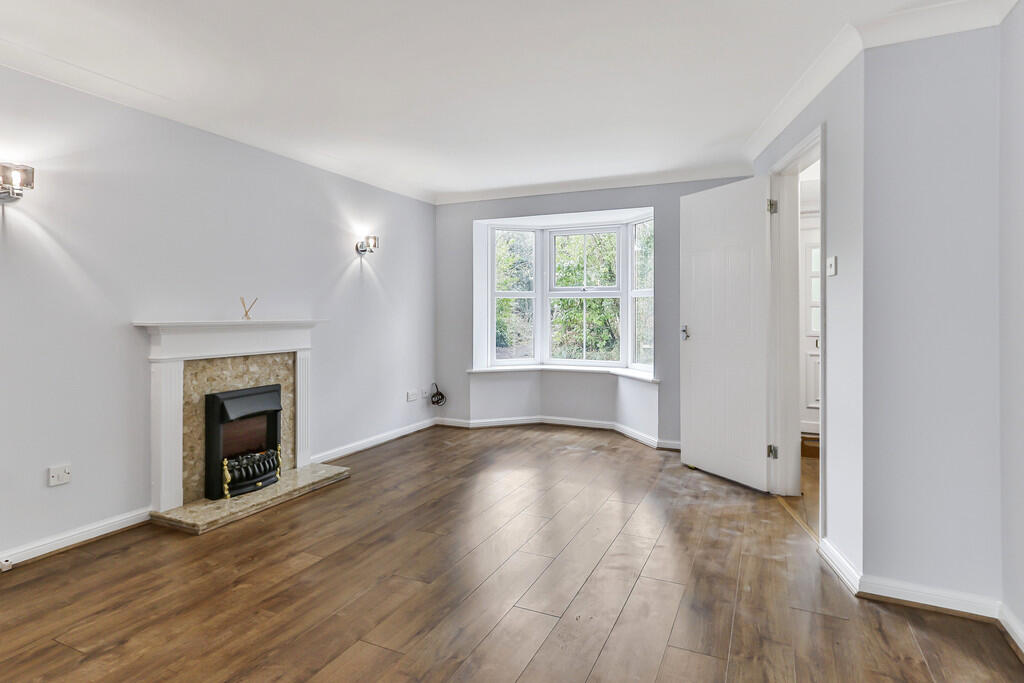 Additional property image - Twin Oaks Close, Broadstone