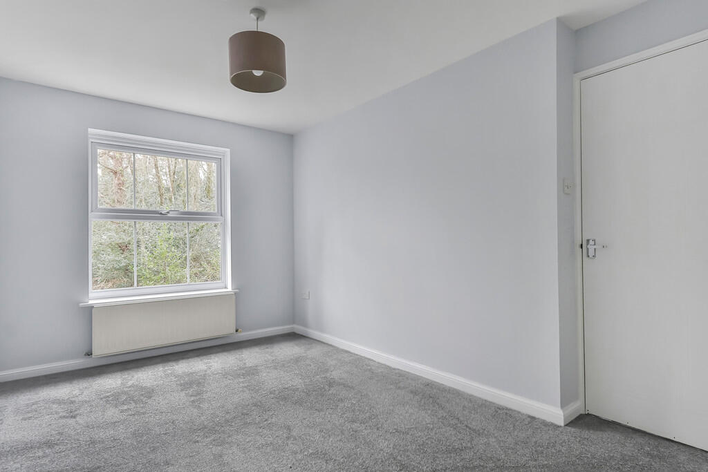 Additional property image - Twin Oaks Close, Broadstone