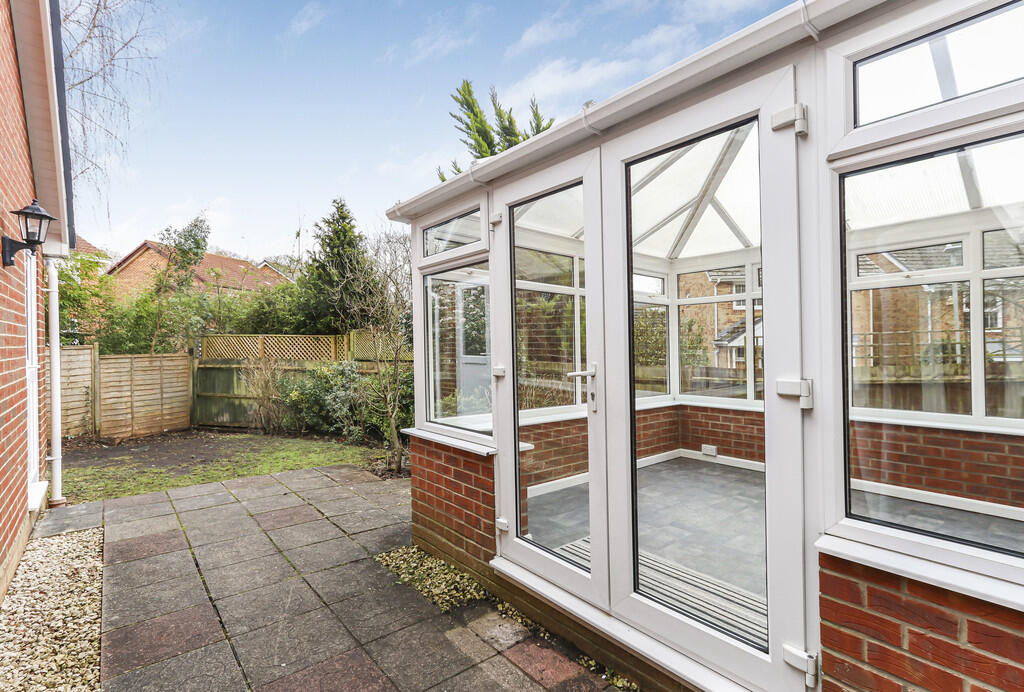 Additional property image - Twin Oaks Close, Broadstone