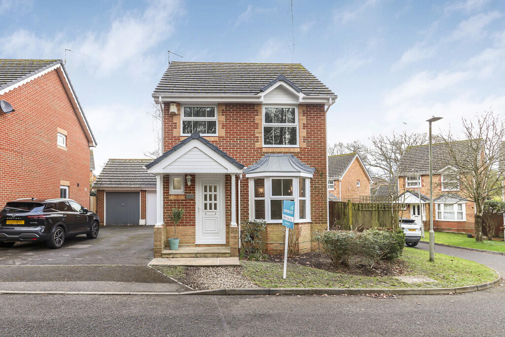 Additional property image - Twin Oaks Close, Broadstone