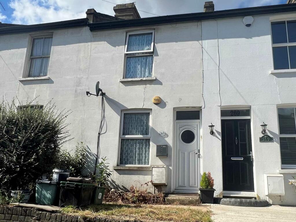 3 bedroom terraced house for sale in Brook Street, Erith ***3D