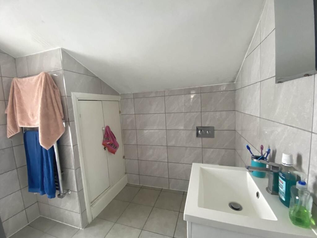 Additional property image - Brook Street, Erith  ** VIDEO & 3D FLOORPLAN AVAILABLE **