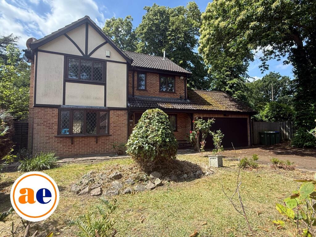 Main image of property: Heathview Drive, London   ** VIDEO & 3D FLOORPLAN AVAILABLE **
