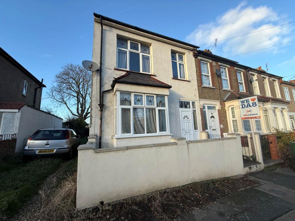 Main image of property: Larner Road, Erith ** VIDEO & 3D FLOORPLAN AVAILABLE **