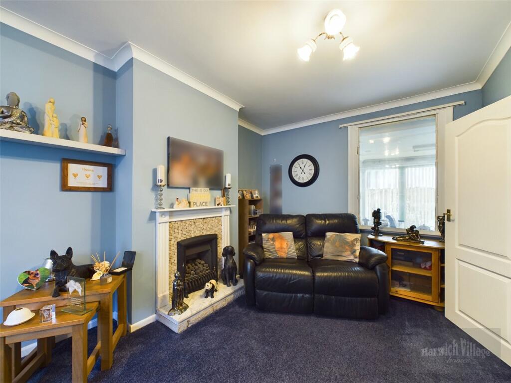 Additional property image - Una Road, Harwich, Essex, CO12
