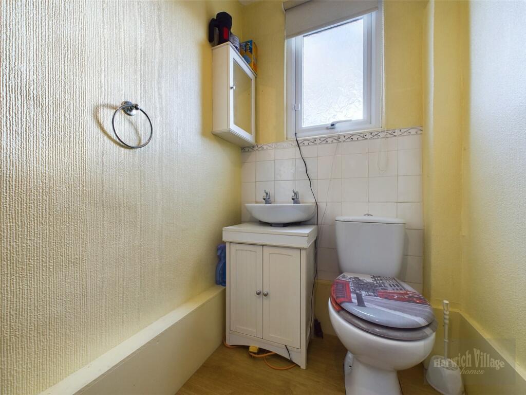 Additional property image - Una Road, Harwich, Essex, CO12