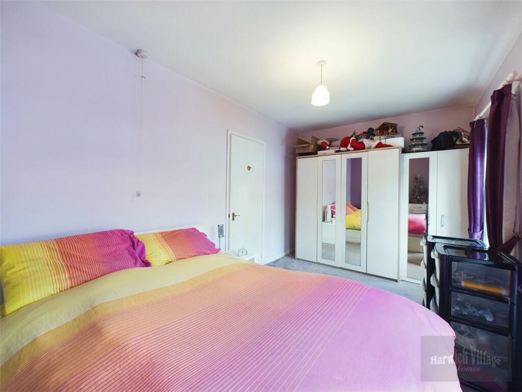 Additional property image - Una Road, Harwich, Essex, CO12