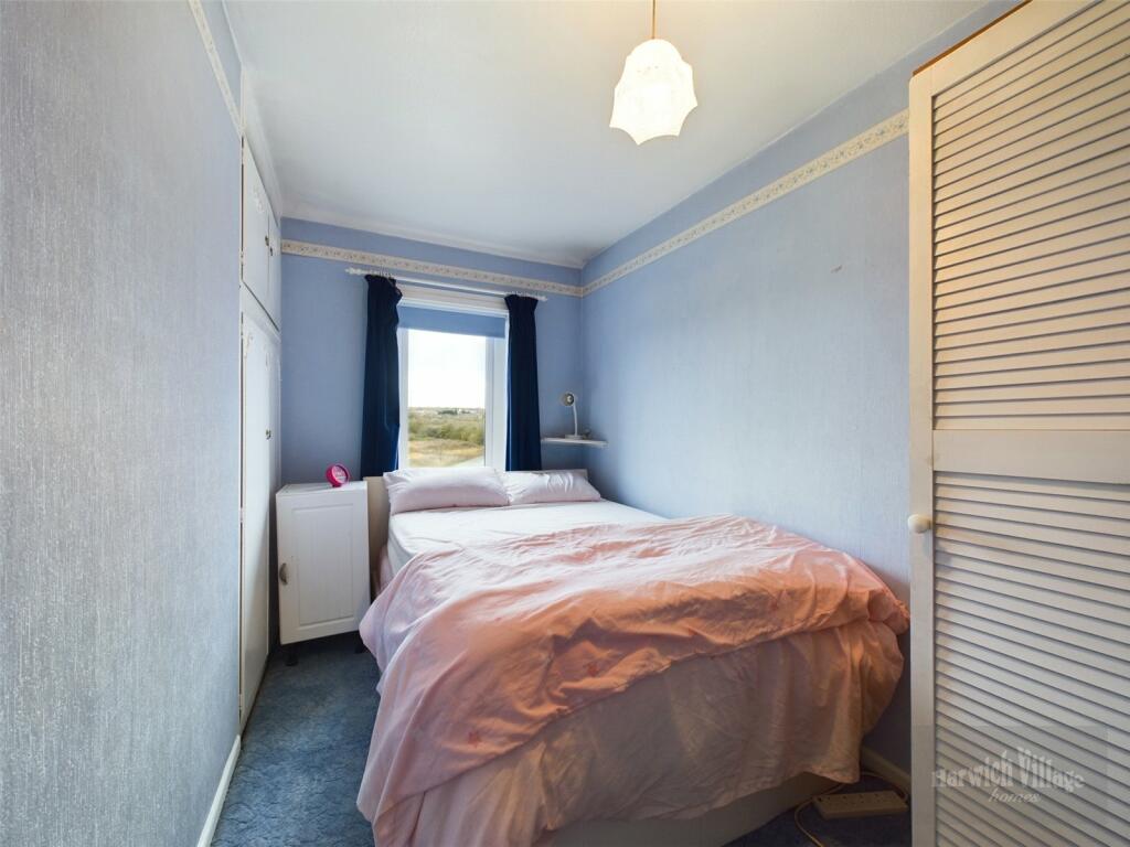 Additional property image - Una Road, Harwich, Essex, CO12