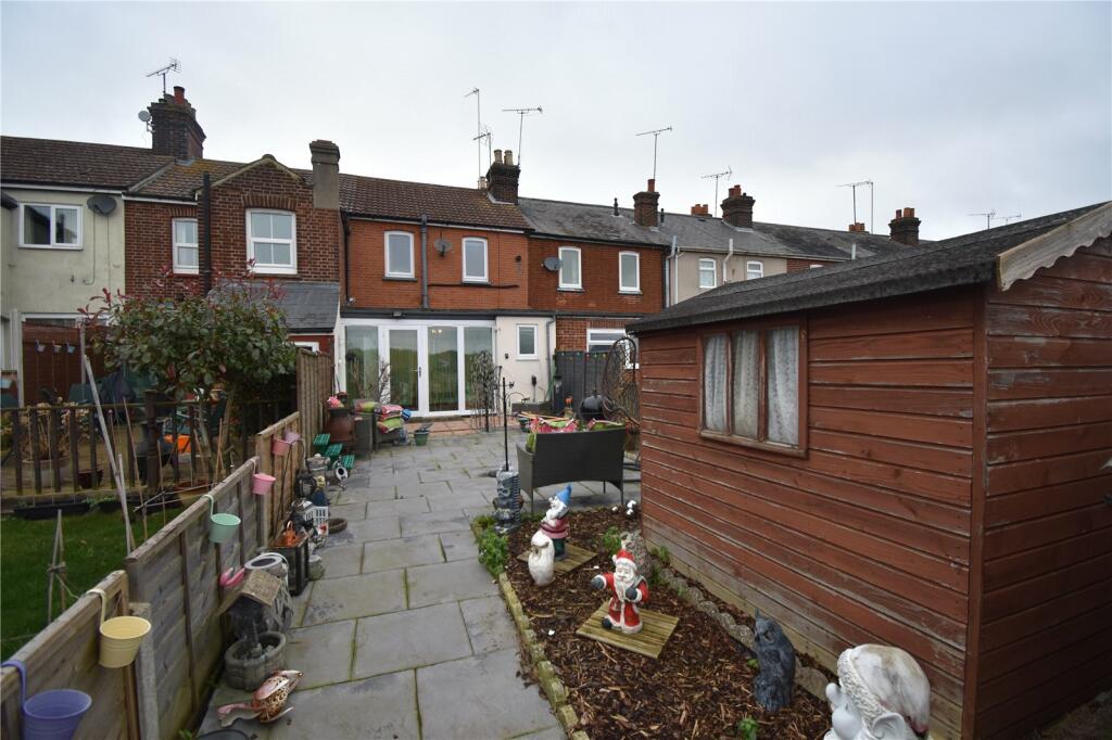 Additional property image - Una Road, Harwich, Essex, CO12