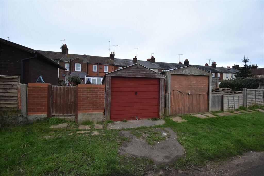 Additional property image - Una Road, Harwich, Essex, CO12