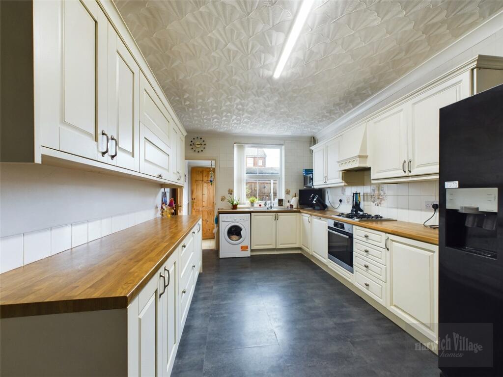 Additional property image - Oakland Road, Dovercourt, Harwich, CO12