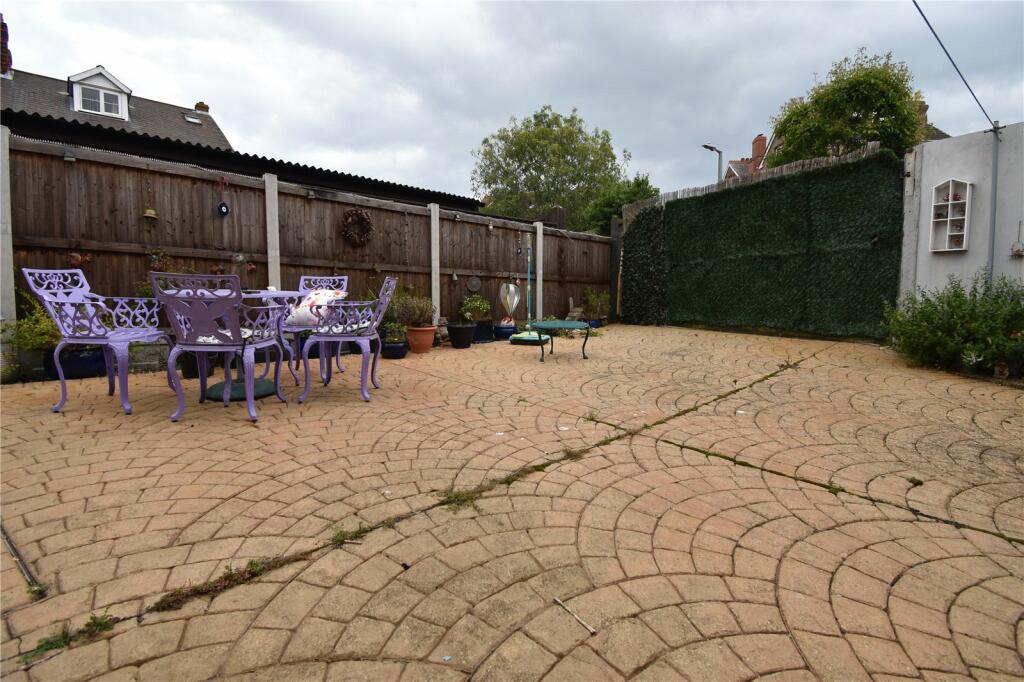 Additional property image - Oakland Road, Dovercourt, Harwich, CO12