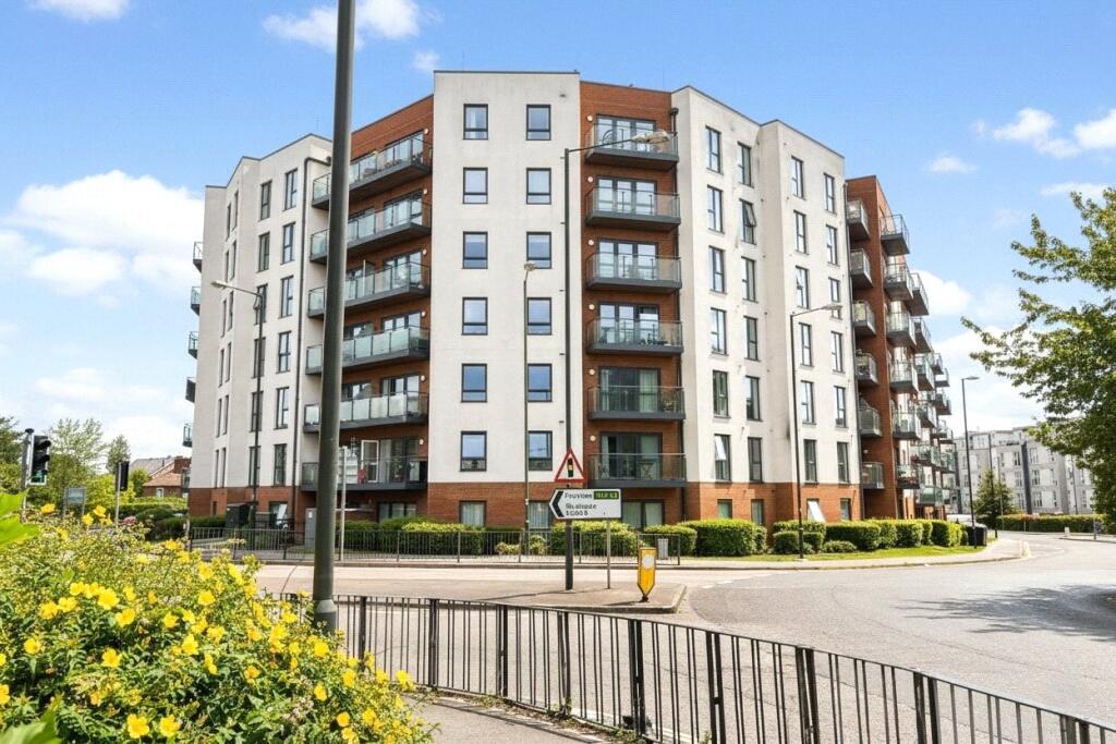 Main image of property: West Green Drive, West Green, Crawley, West Sussex, RH11