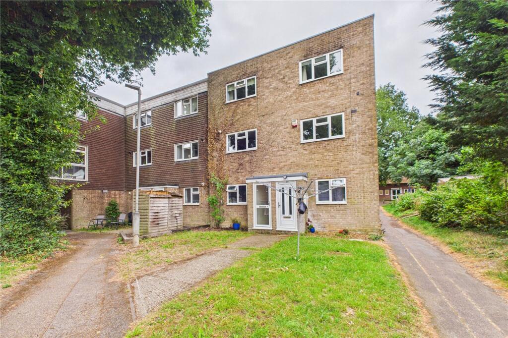 Main image of property: Wakehams Green Drive, Pound Hill, Crawley, West Sussex, RH10