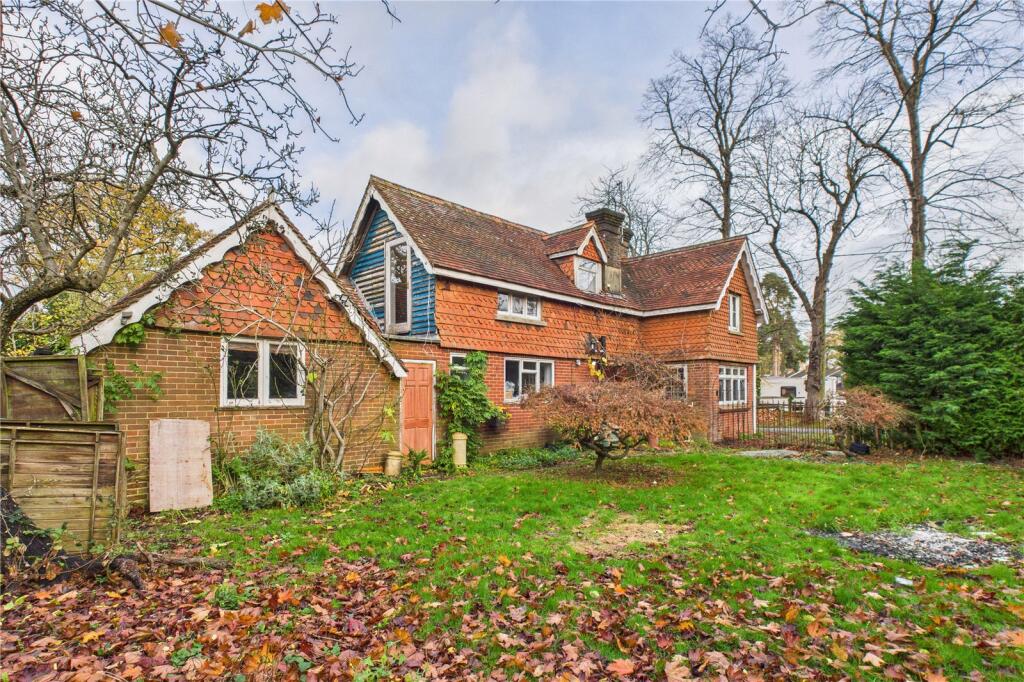 Main image of property: Rusper Road, Ifield, Crawley, West Sussex, RH11
